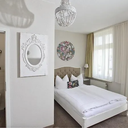 Waldfrieden 3* Sellin (Rugen)