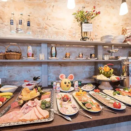 Waldfrieden فندق Sellin (Rugen)